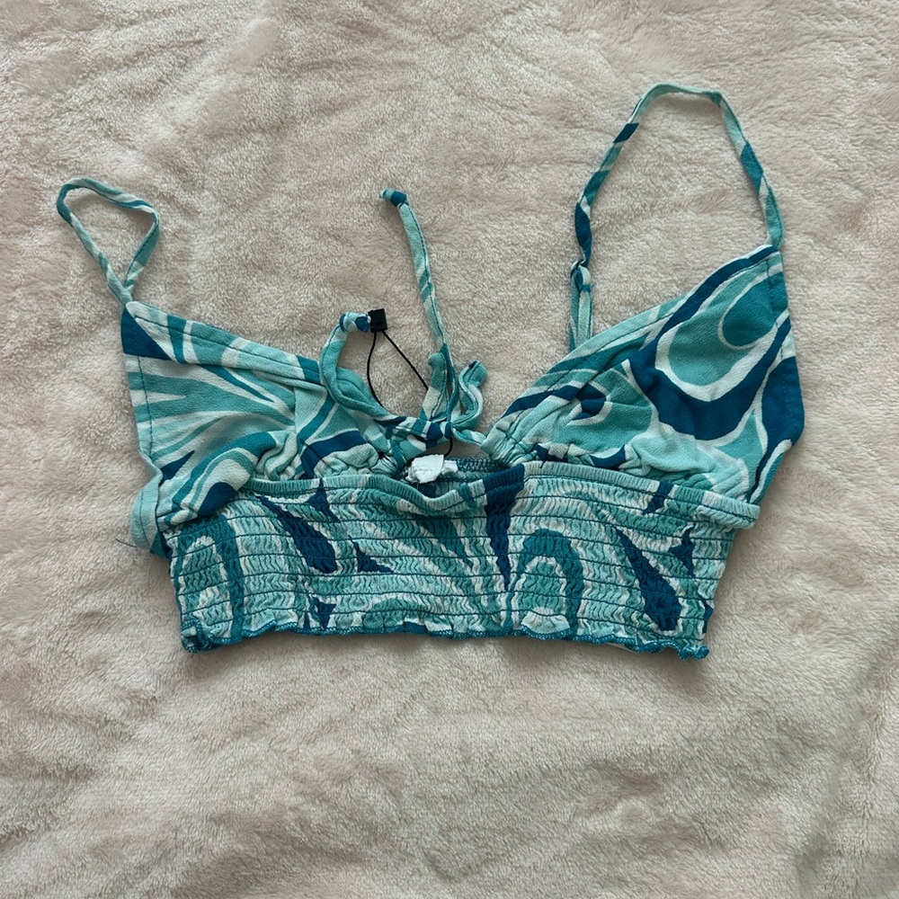 Teal and White Patterned Crop Top